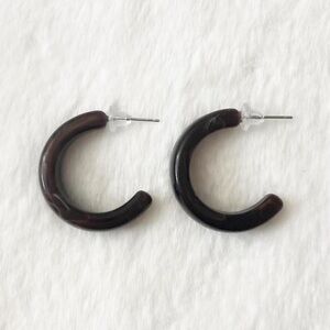 5/$15 🩷 MUST BUNDLE Minimalist Dark Brown Resin Hoop Earrings